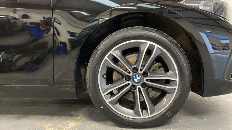 BMW 1 Series 118i Sport 5dr Step Auto Petrol Hatchback